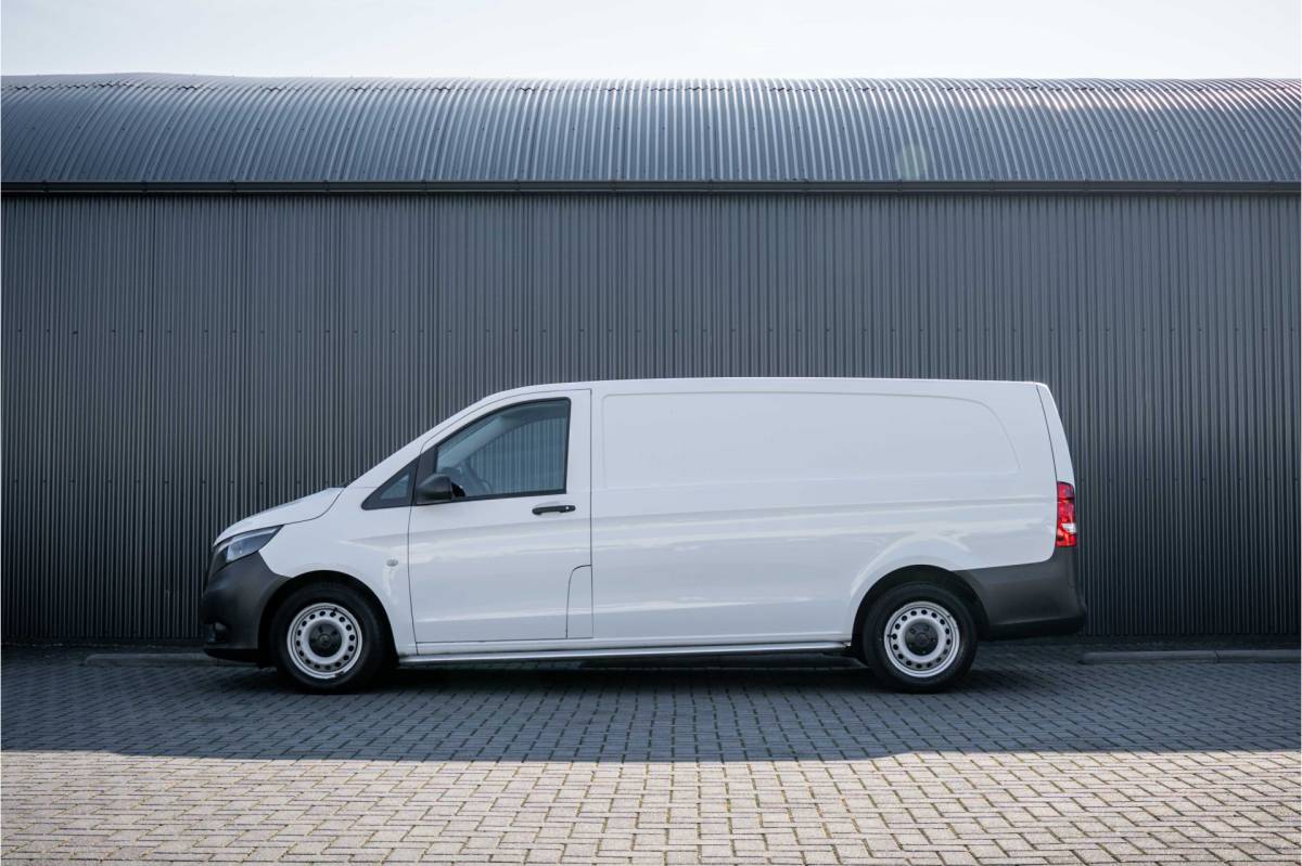 Mercedes-Benz Vito Mercedes-Benz Vito 111 CDI | Volledig ingericht | 3-Zits | Camera | Navi | Airco
