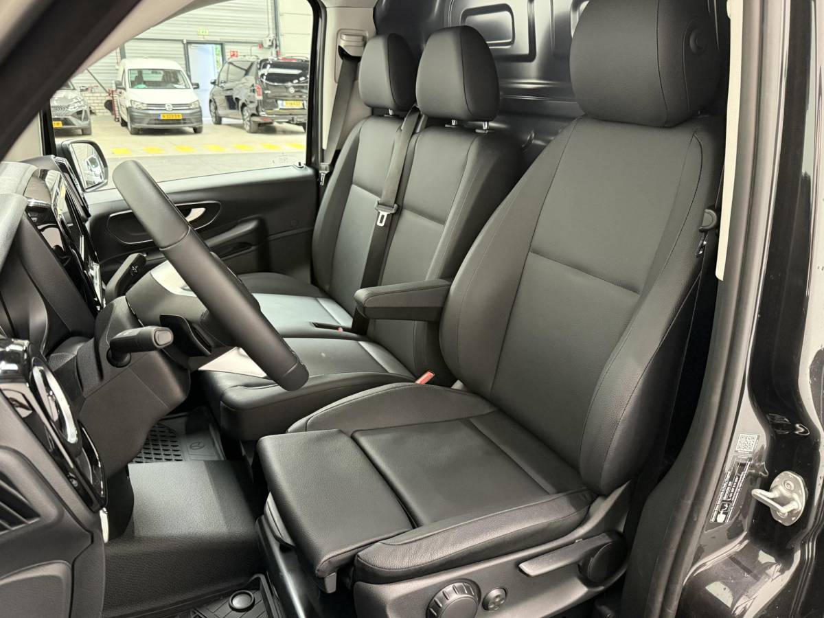 Mercedes-Benz Vito Mercedes-Benz Vito 114 CDI L2 Select Automaat