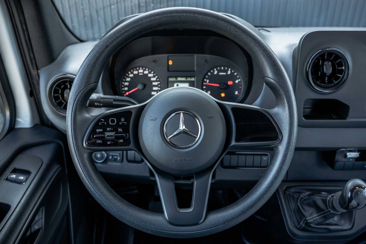 Mercedes-Benz Sprinter Mercedes-Benz Sprinter 315 | Verhuislift / ladder | Nieuwstaat | Paus City-Floh 27M | 400KG Laadvermogen | Cruise | Airco