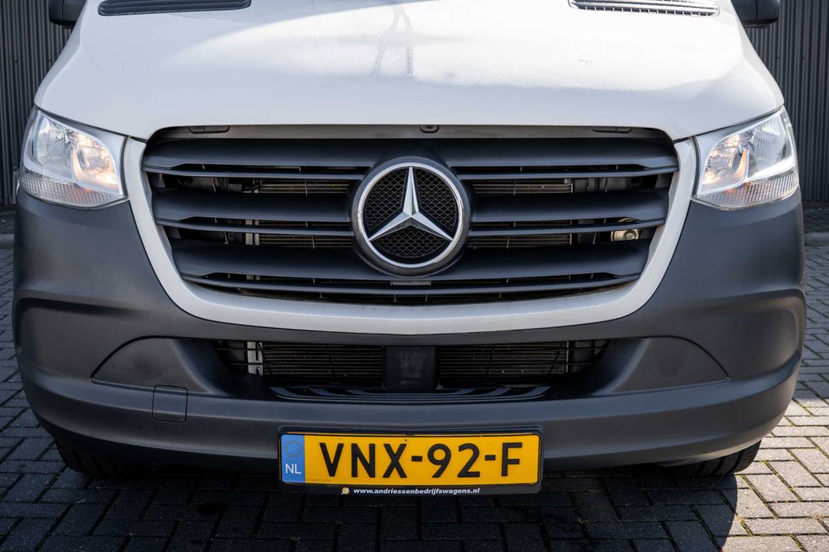 Mercedes-Benz Sprinter Mercedes-Benz Sprinter 315 | Verhuislift / ladder | Nieuwstaat | Paus City-Floh 27M | 400KG Laadvermogen | Cruise | Airco