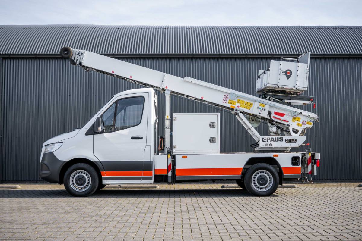 Mercedes-Benz Sprinter Mercedes-Benz Sprinter 315 | Verhuislift / ladder | Nieuwstaat | Paus City-Floh 27M | 400KG Laadvermogen | Cruise | Airco