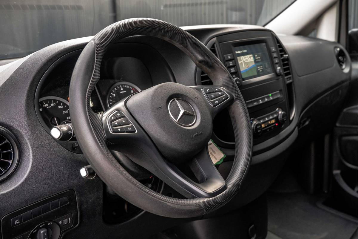 Mercedes-Benz Vito Mercedes-Benz Vito 114 CDI L2H1 | 140PK | Automaat | Camera | Cruise | 1e Eigenaar | PDC |  Zijschuifdeur L+R | Climatronic | Trekhaak