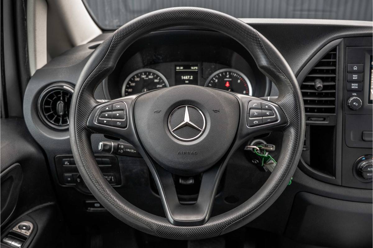 Mercedes-Benz Vito Mercedes-Benz Vito 114 CDI L2H1 | 140PK | Automaat | Camera | Cruise | 1e Eigenaar | PDC |  Zijschuifdeur L+R | Climatronic | Trekhaak