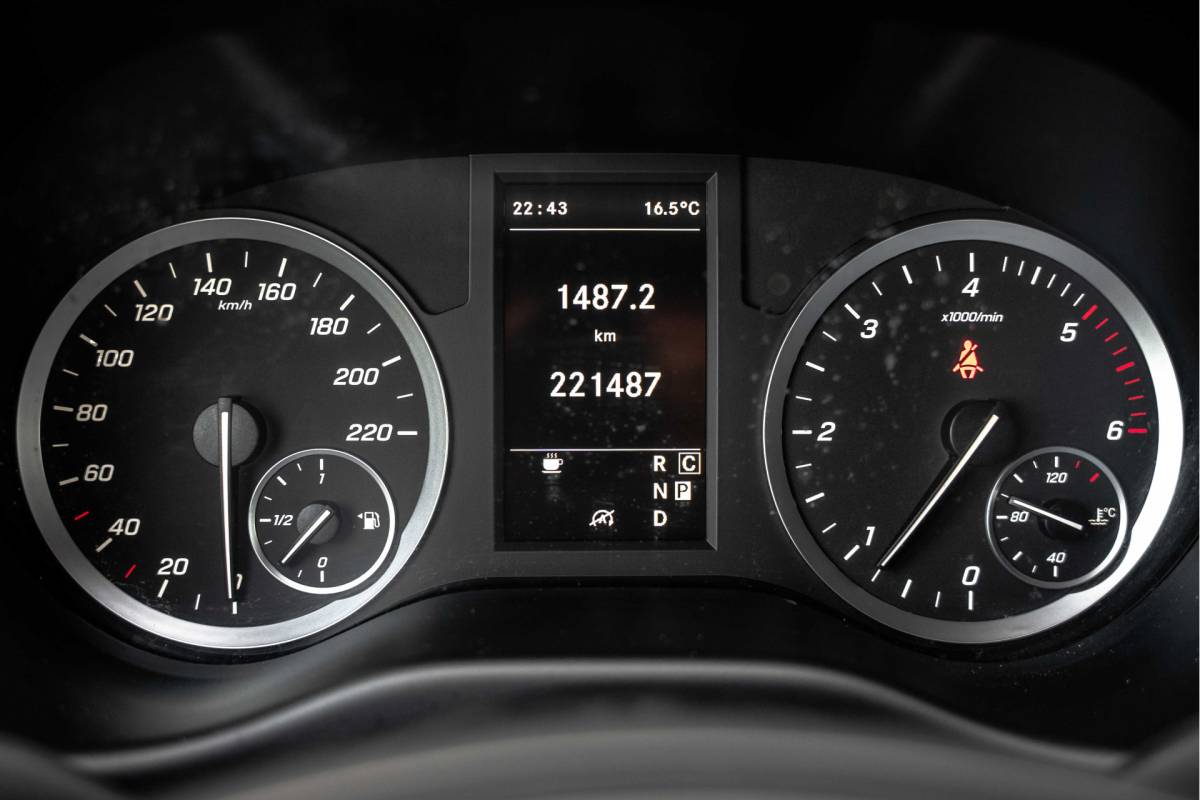 Mercedes-Benz Vito Mercedes-Benz Vito 114 CDI L2H1 | 140PK | Automaat | Camera | Cruise | 1e Eigenaar | PDC |  Zijschuifdeur L+R | Climatronic | Trekhaak
