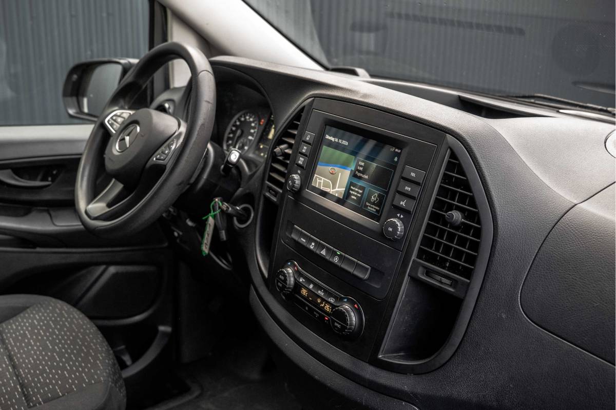 Mercedes-Benz Vito Mercedes-Benz Vito 114 CDI L2H1 | 140PK | Automaat | Camera | Cruise | 1e Eigenaar | PDC |  Zijschuifdeur L+R | Climatronic | Trekhaak