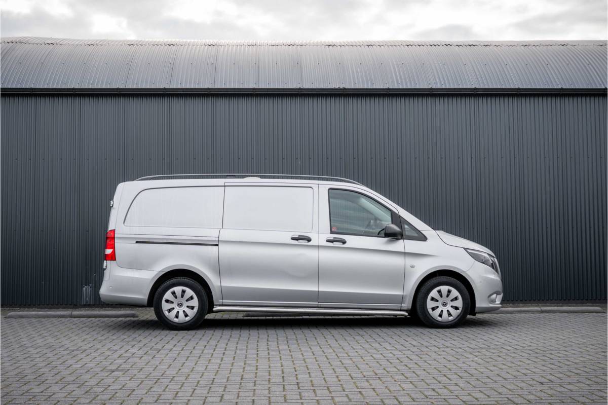 Mercedes-Benz Vito Mercedes-Benz Vito 114 CDI L2H1 | 140PK | Automaat | Camera | Cruise | 1e Eigenaar | PDC |  Zijschuifdeur L+R | Climatronic | Trekhaak
