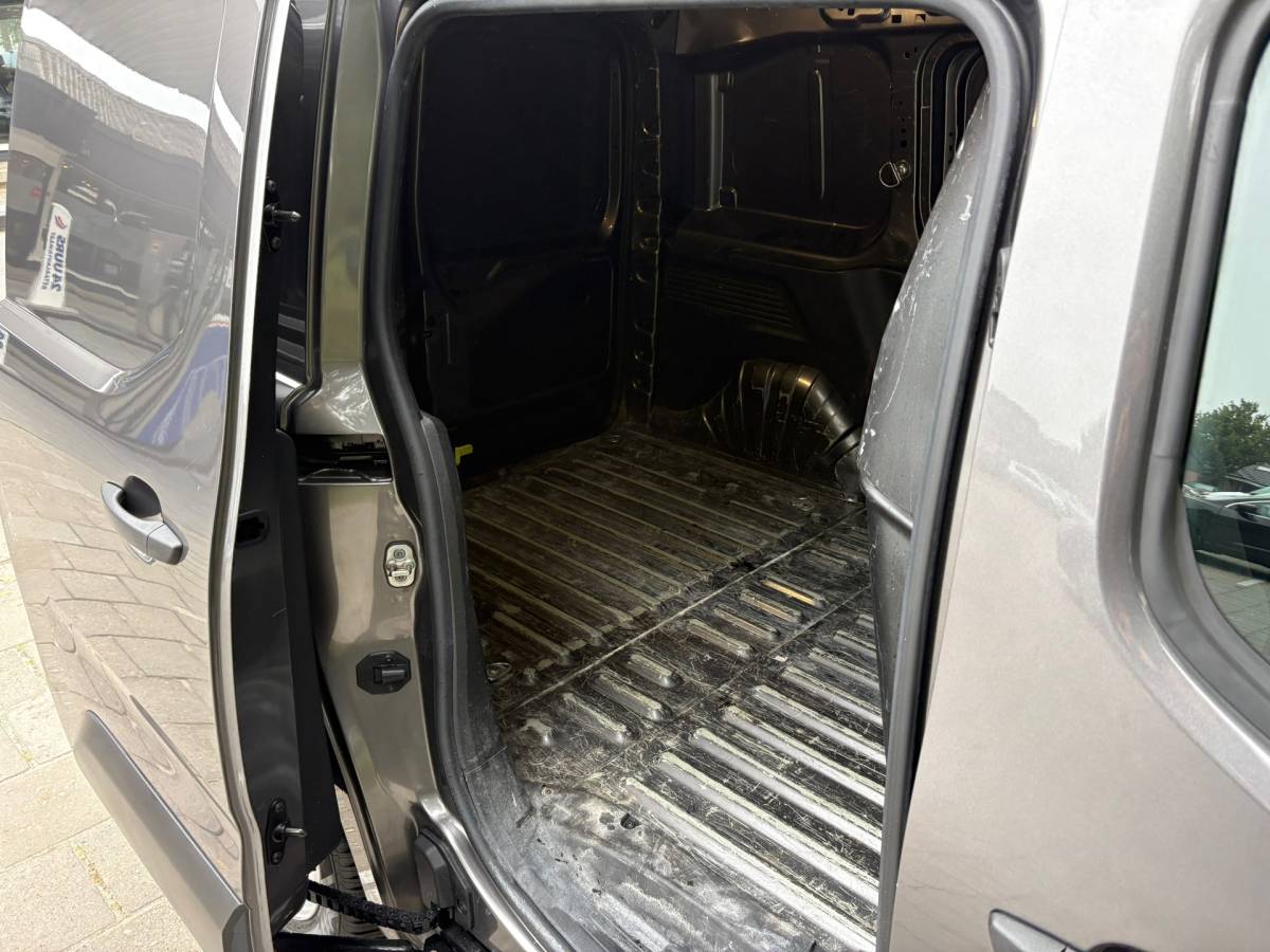 Citroën Berlingo Citroen Berlingo 1.5 BlueHDI|131PK|NAP|AUTOMAAT|Distributieriem vv|achteruitrijcamera|apple CarPlay|cruise|parkeersensoren|airco
