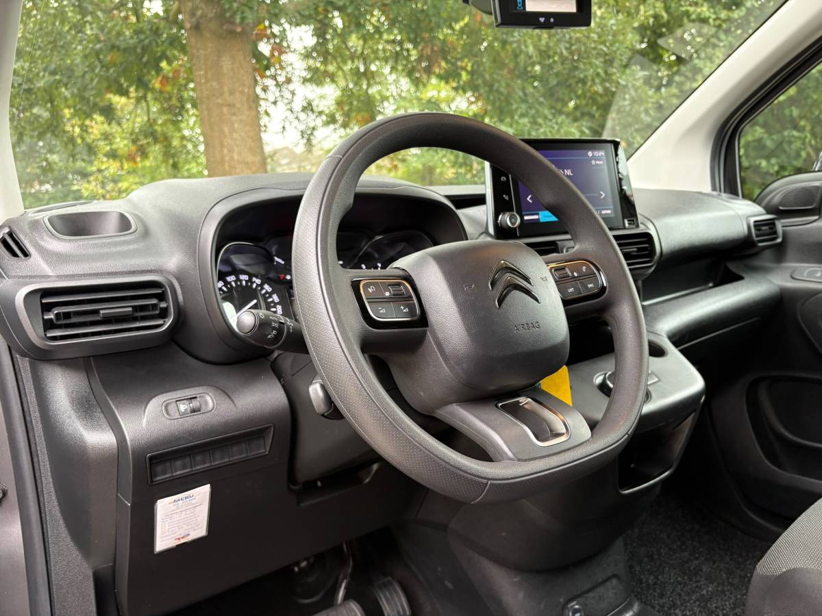 Citroën Berlingo Citroen Berlingo 1.5 BlueHDI|131PK|NAP|AUTOMAAT|Distributieriem vv|achteruitrijcamera|apple CarPlay|cruise|parkeersensoren|airco