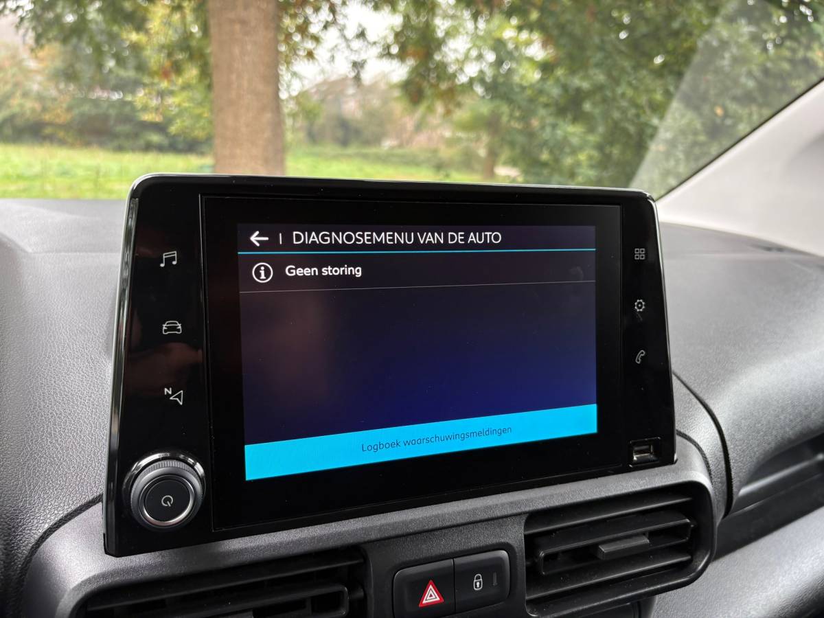 Citroën Berlingo Citroen Berlingo 1.5 BlueHDI|131PK|NAP|AUTOMAAT|Distributieriem vv|achteruitrijcamera|apple CarPlay|cruise|parkeersensoren|airco