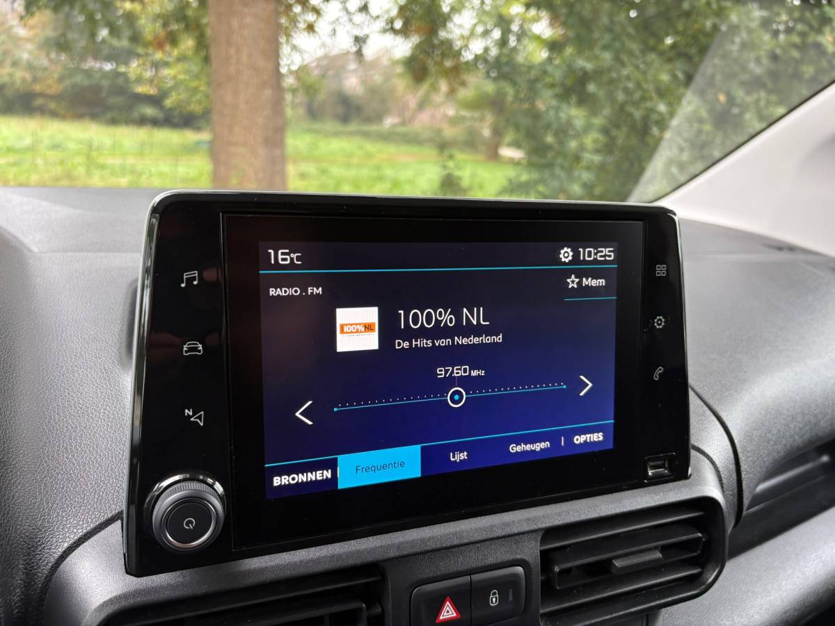 Citroën Berlingo Citroen Berlingo 1.5 BlueHDI|131PK|NAP|AUTOMAAT|Distributieriem vv|achteruitrijcamera|apple CarPlay|cruise|parkeersensoren|airco