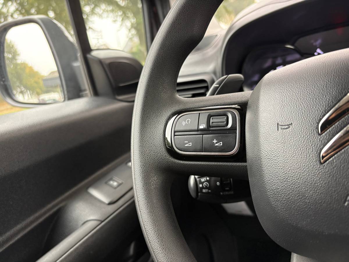 Citroën Berlingo Citroen Berlingo 1.5 BlueHDI|131PK|NAP|AUTOMAAT|Distributieriem vv|achteruitrijcamera|apple CarPlay|cruise|parkeersensoren|airco