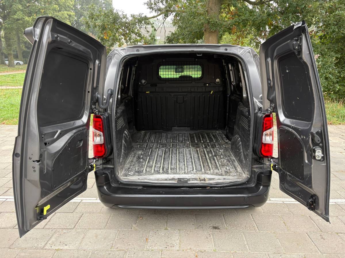 Citroën Berlingo Citroen Berlingo 1.5 BlueHDI|131PK|NAP|AUTOMAAT|Distributieriem vv|achteruitrijcamera|apple CarPlay|cruise|parkeersensoren|airco