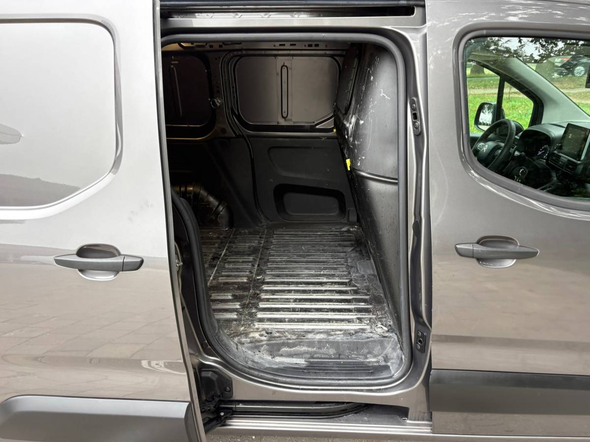 Citroën Berlingo Citroen Berlingo 1.5 BlueHDI|131PK|NAP|AUTOMAAT|Distributieriem vv|achteruitrijcamera|apple CarPlay|cruise|parkeersensoren|airco