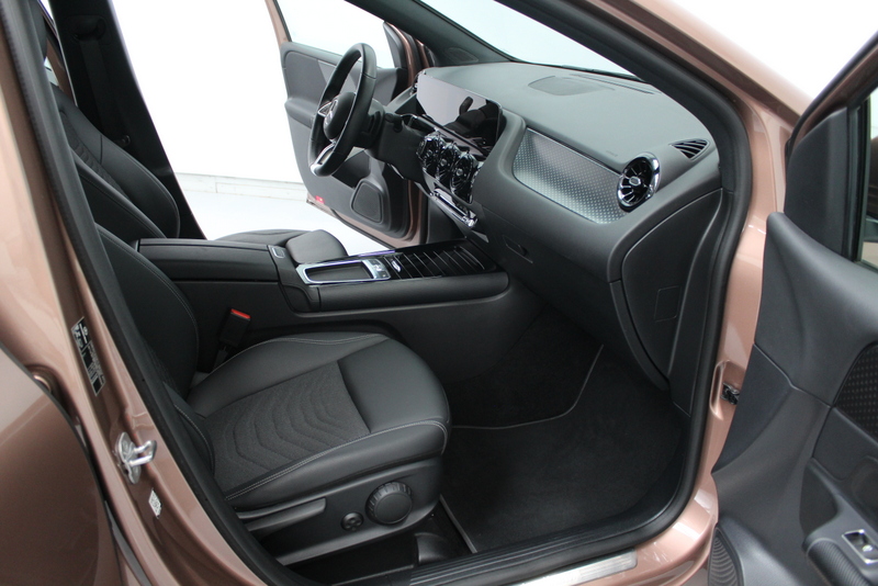 Mercedes-Benz B-Klasse Mercedes-Benz B-klasse 250 e Business Line, HYBRIDE | RIJKLAAR | CAMERA | ELEC-ACHTERKLEP | DEELS LEER | STOELVERWARMING