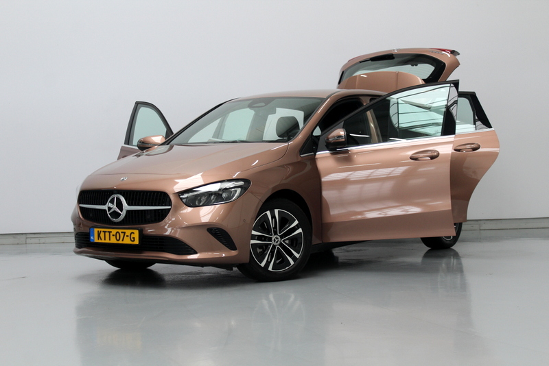 Mercedes-Benz B-Klasse Mercedes-Benz B-klasse 250 e Business Line, HYBRIDE | RIJKLAAR | CAMERA | ELEC-ACHTERKLEP | DEELS LEER | STOELVERWARMING