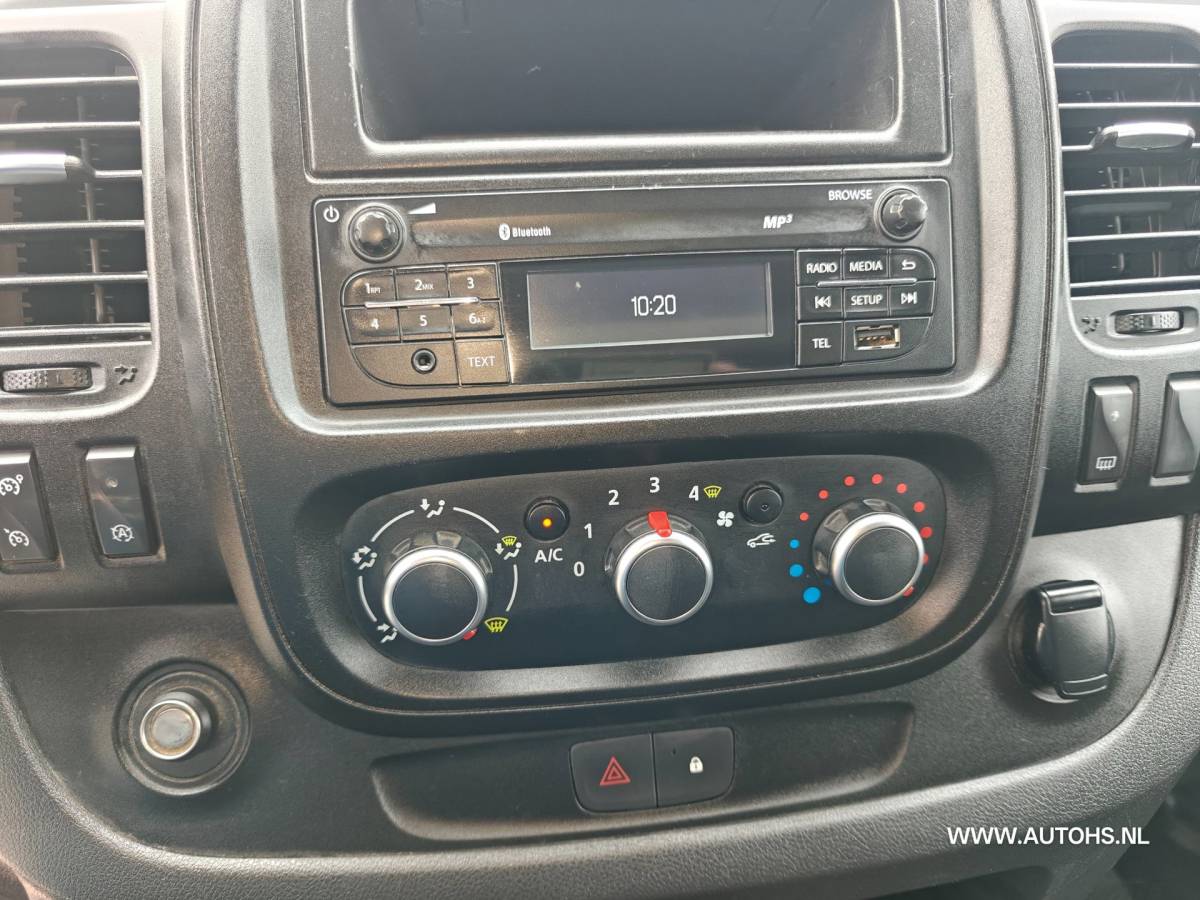 Renault Trafic Renault Trafic 2.0 dCi 145 PK T L2H2 , 1e eig , euro 6 , Complete werkplaats inrichting met omvormer , trekhaak , airco cruise.