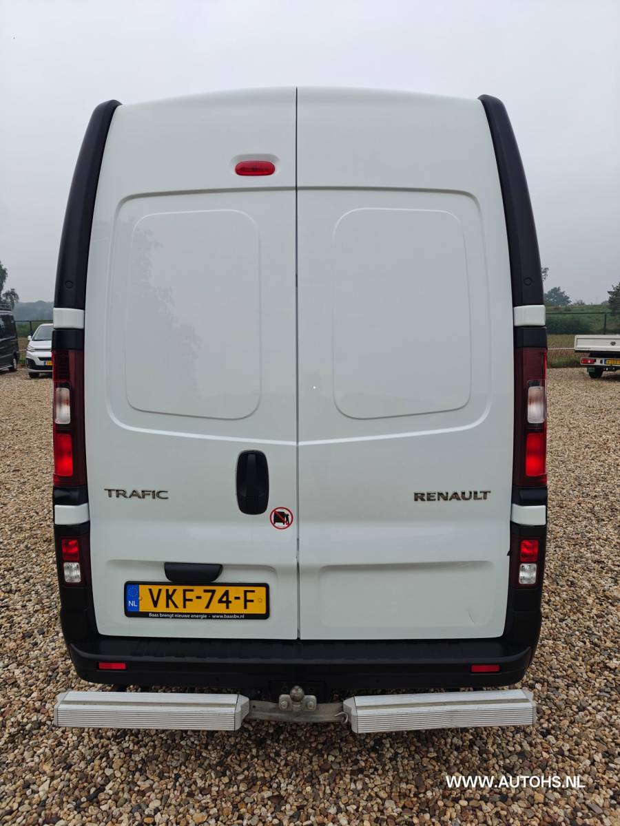 Renault Trafic Renault Trafic 2.0 dCi 145 PK T L2H2 , 1e eig , euro 6 , Complete werkplaats inrichting met omvormer , trekhaak , airco cruise.