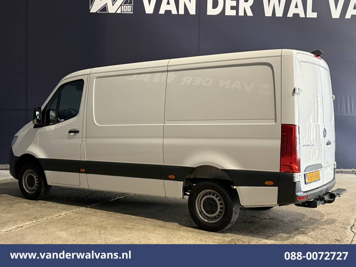 Mercedes-Benz Sprinter Mercedes-Benz Sprinter 317 CDI 170pk L2H1 Euro6 Airco | Camera | Navigatie | 2800kg Trekhaak | Apple Carplay Android Auto, Stoelverwarming, 270 Graden Achterdeuren, Parkeersensoren, Bijrijdersbank