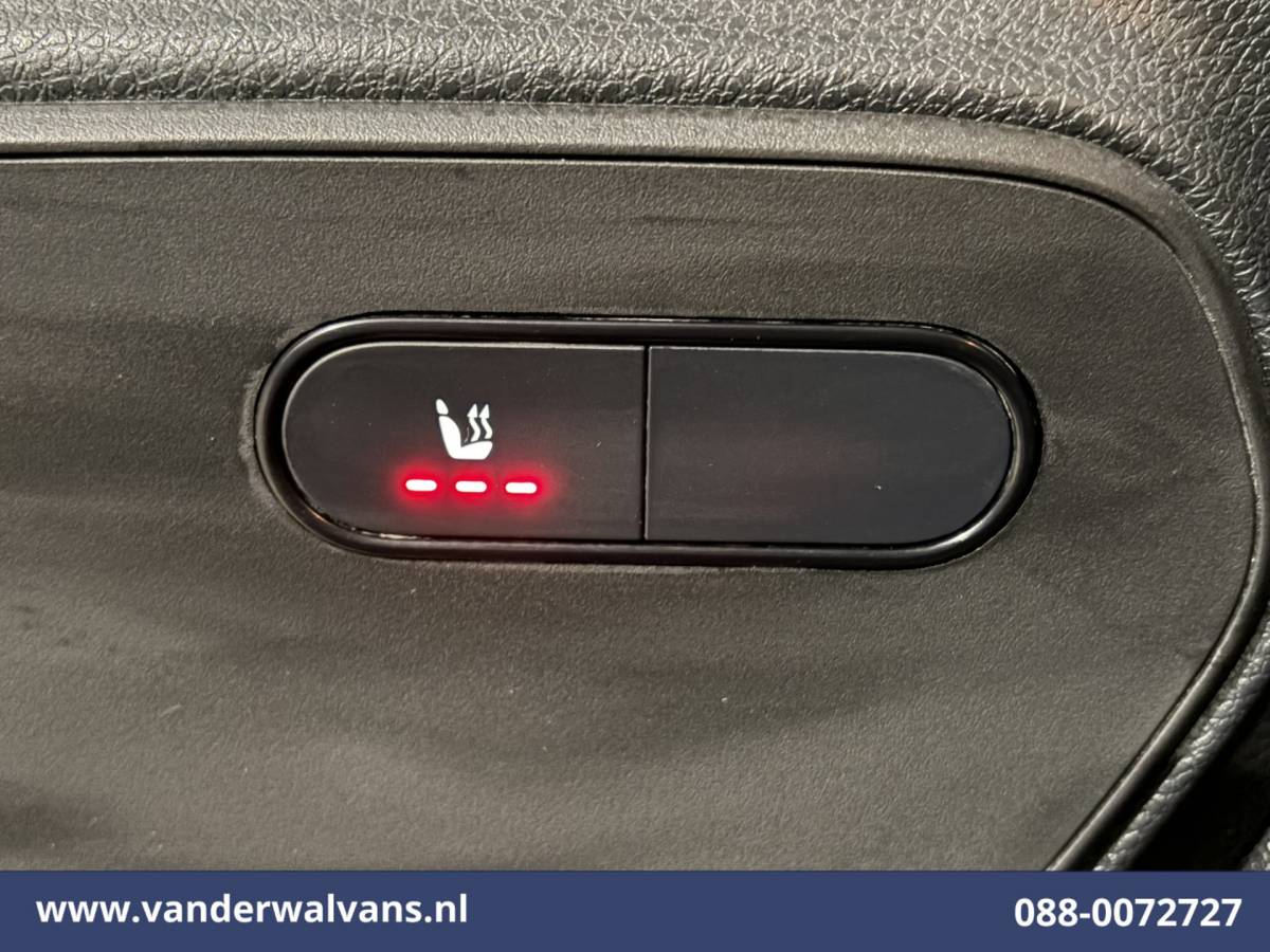 Mercedes-Benz Sprinter Mercedes-Benz Sprinter 317 CDI 170pk L2H1 Euro6 Airco | Camera | Navigatie | 2800kg Trekhaak | Apple Carplay Android Auto, Stoelverwarming, 270 Graden Achterdeuren, Parkeersensoren, Bijrijdersbank