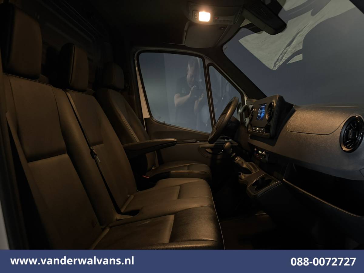 Mercedes-Benz Sprinter Mercedes-Benz Sprinter 317 CDI 170pk L2H1 Euro6 Airco | Camera | Navigatie | 2800kg Trekhaak | Apple Carplay Android Auto, Stoelverwarming, 270 Graden Achterdeuren, Parkeersensoren, Bijrijdersbank