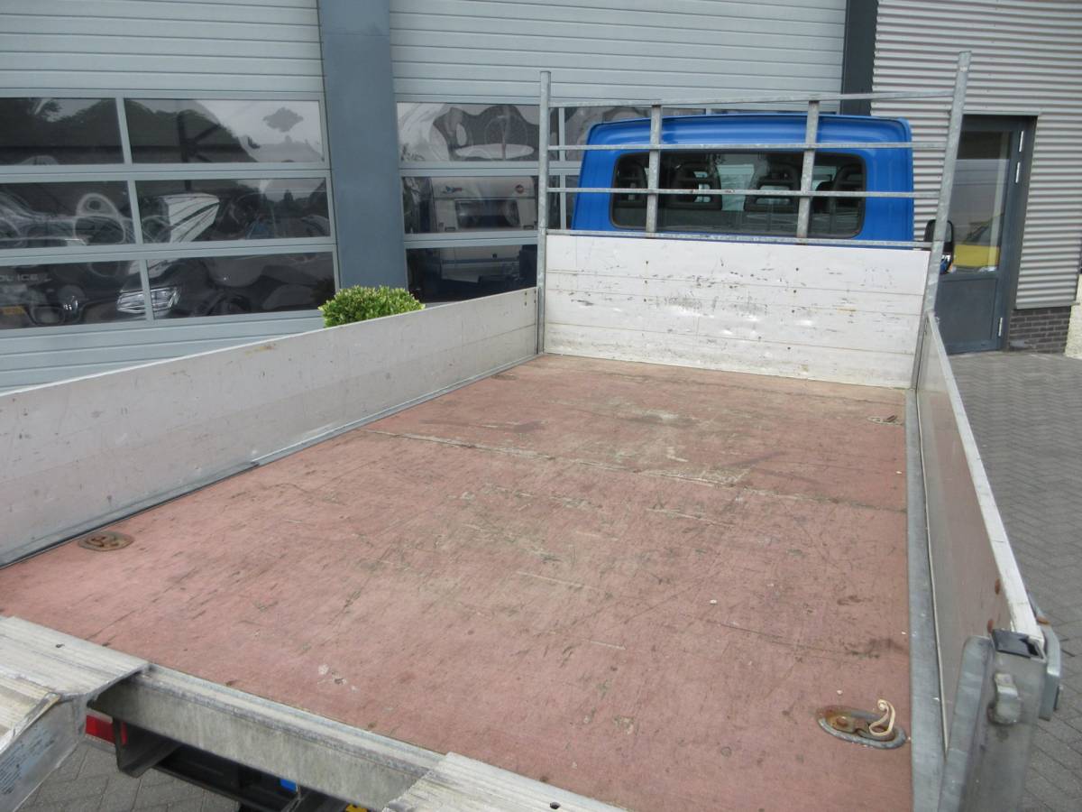 Iveco  Iveco 40C18 40c18 3.0, 180pk, Euro 6, DC, Openlaadbak, Oprijwagen, Oprijauto, Airco.