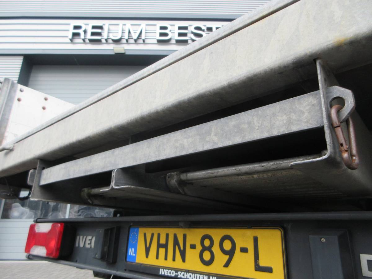 Iveco  Iveco 40C18 40c18 3.0, 180pk, Euro 6, DC, Openlaadbak, Oprijwagen, Oprijauto, Airco.
