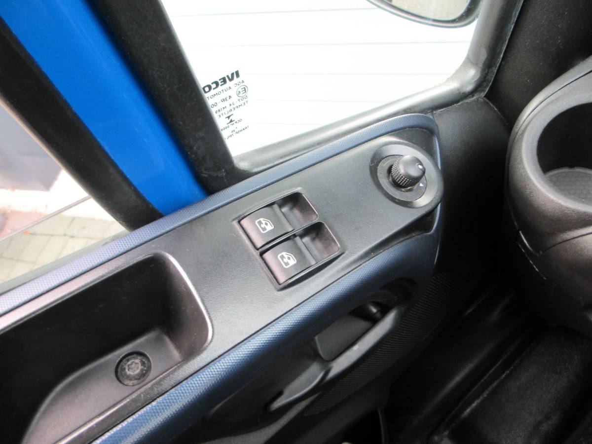 Iveco  Iveco 40C18 40c18 3.0, 180pk, Euro 6, DC, Openlaadbak, Oprijwagen, Oprijauto, Airco.