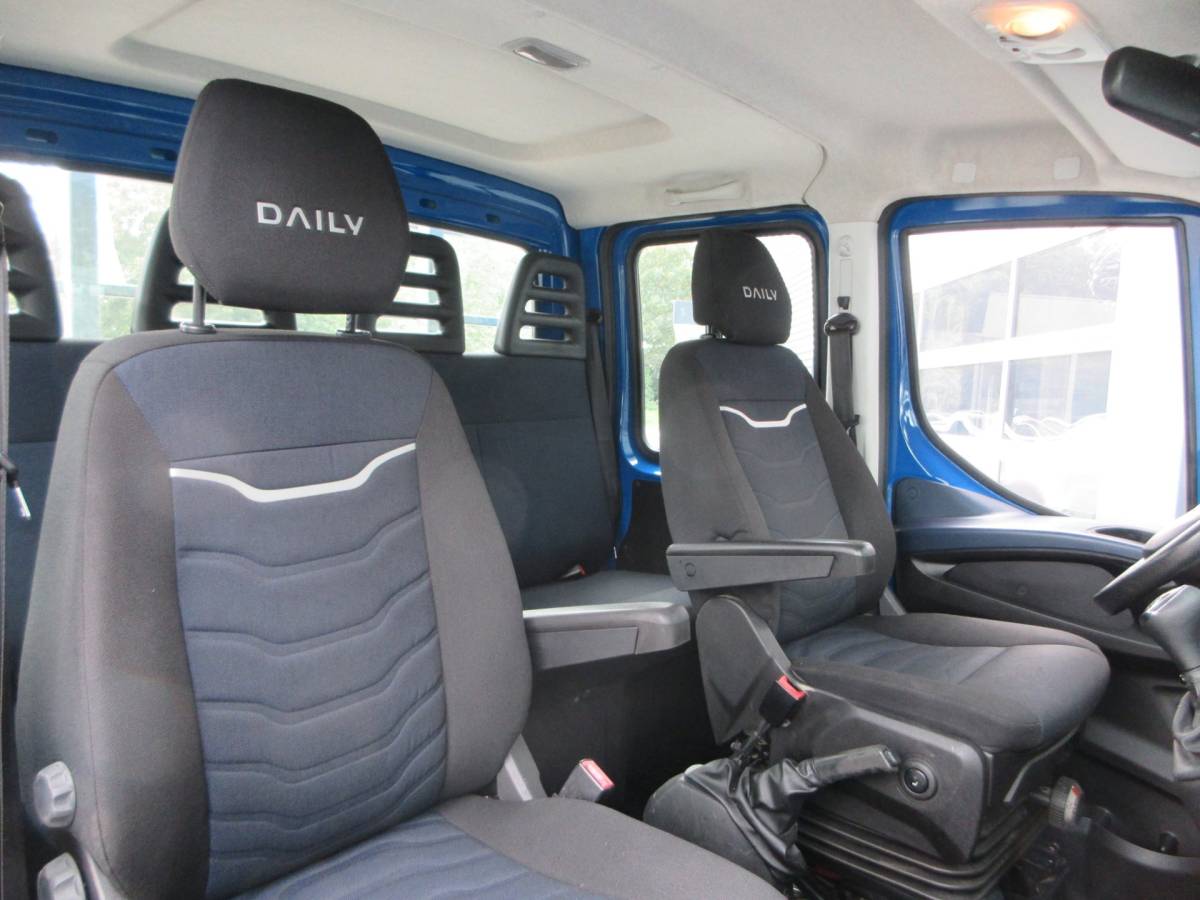 Iveco  Iveco 40C18 40c18 3.0, 180pk, Euro 6, DC, Openlaadbak, Oprijwagen, Oprijauto, Airco.