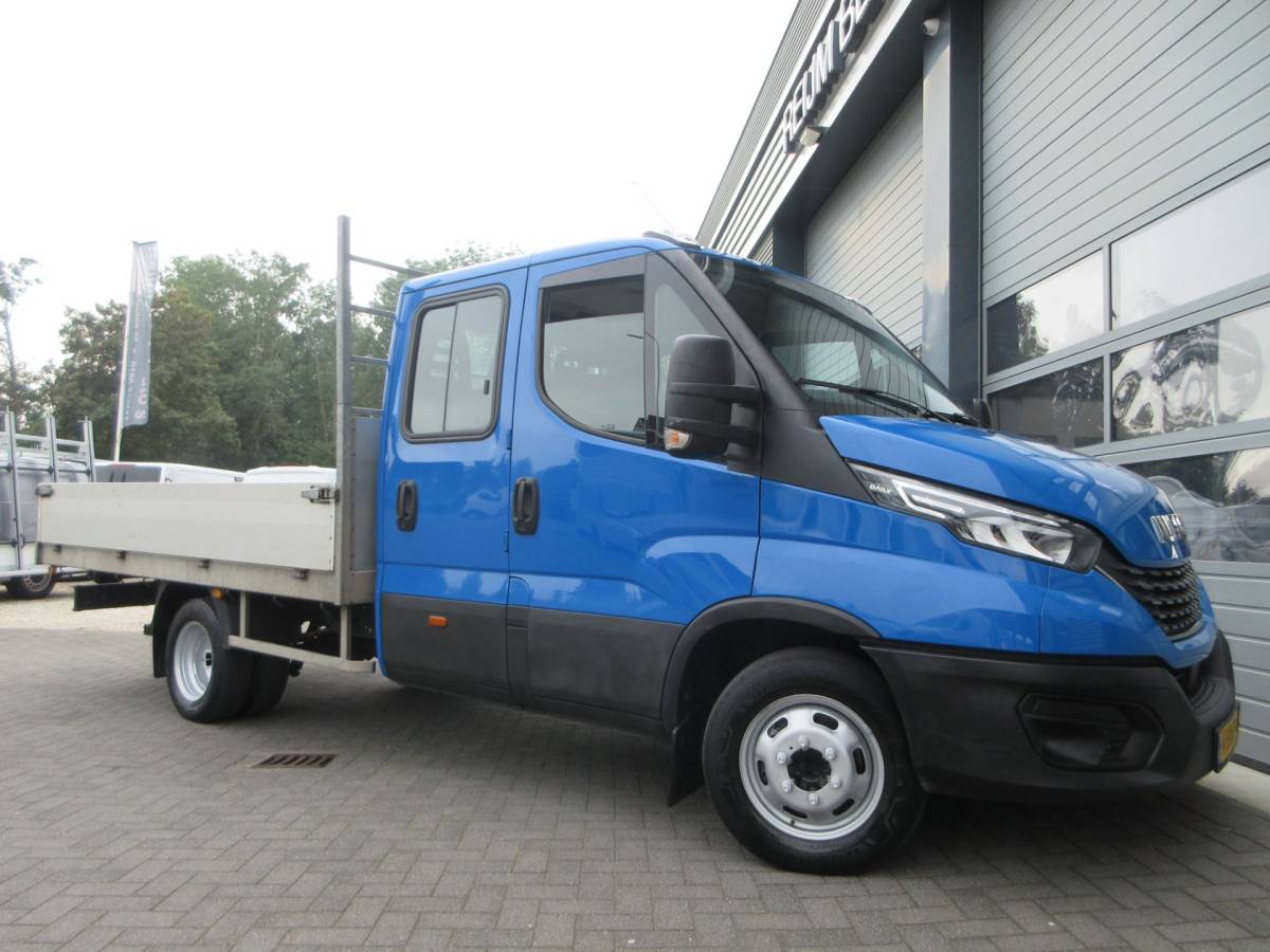 Iveco  Iveco 40C18 40c18 3.0, 180pk, Euro 6, DC, Openlaadbak, Oprijwagen, Oprijauto, Airco.