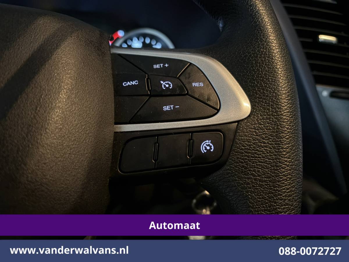 Iveco Daily Iveco Daily 35C14H 2.3 Oprijwagen Automaat Dubbel Lucht Euro6 Airco | Camera | 3500kg Trekhaak | Electrische Lier | Chauffeursstoel Cruisecontrol, Bijrijdersbank