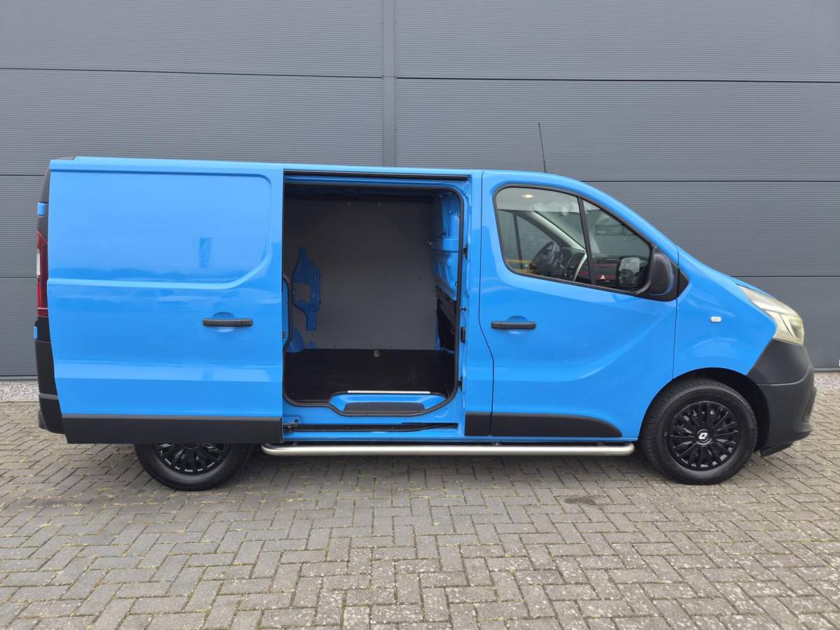 Renault Trafic Renault Trafic 2.0 dCi L1H1 Airco Camera Trekh 120PK