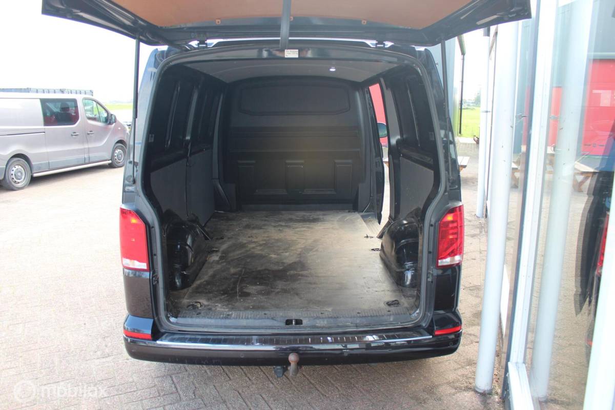 Volkswagen Transporter Volkswagen Transporter 2.0 TDI L2H3 Bulli Nieuwe motor 0km!