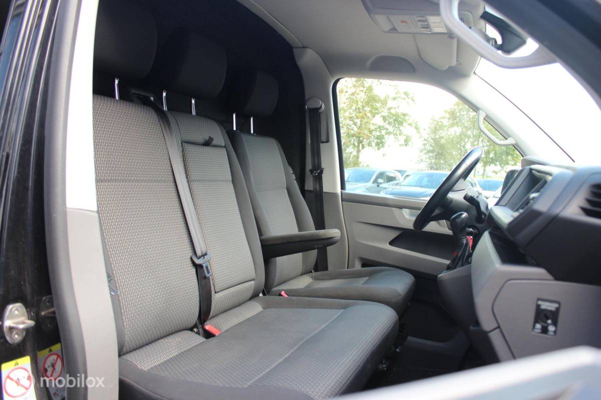Volkswagen Transporter Volkswagen Transporter 2.0 TDI L2H3 Bulli Nieuwe motor 0km!