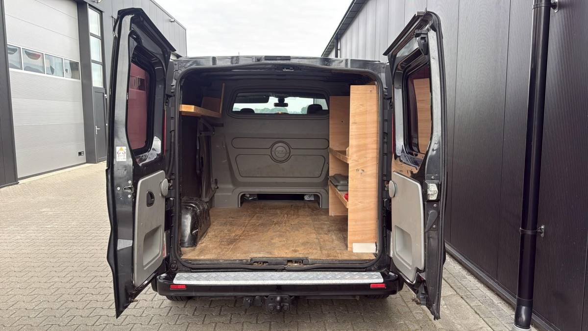 Opel Vivaro Opel Vivaro 2.0 CDTI L2H1 DC 1e eig. dubbel cabine zwart lang L2