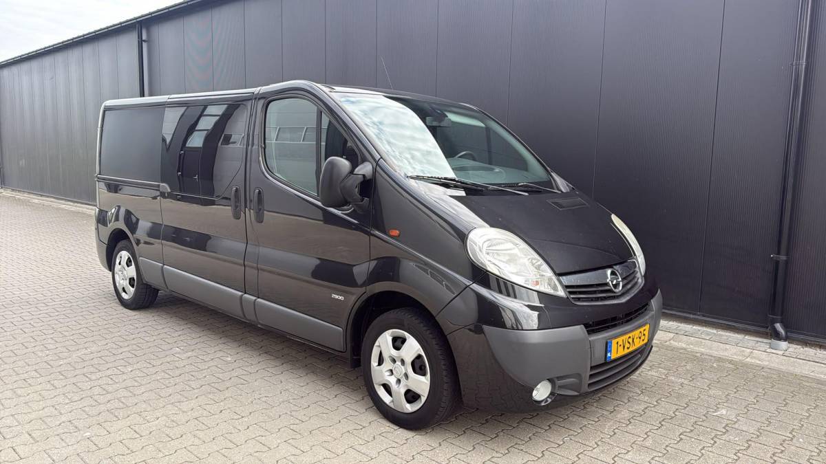 Opel Vivaro Opel Vivaro 2.0 CDTI L2H1 DC 1e eig. dubbel cabine zwart lang L2