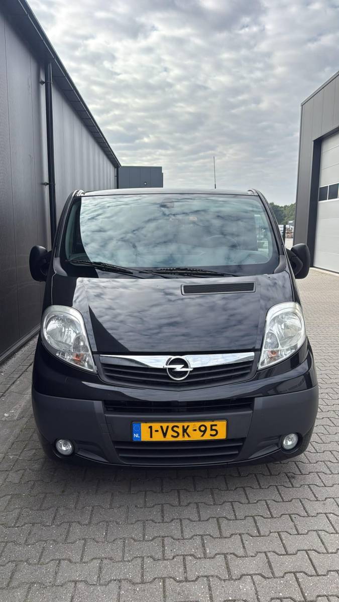 Opel Vivaro Opel Vivaro 2.0 CDTI L2H1 DC 1e eig. dubbel cabine zwart lang L2