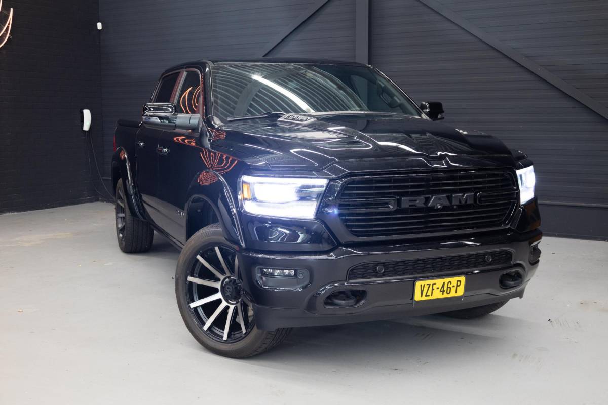 Dodge Ram 1500 Dodge Ram 1500 5.7 V8 4×4 Crew Cab Laramie | Panoramadak | ACC | Luchtvering | NAP |