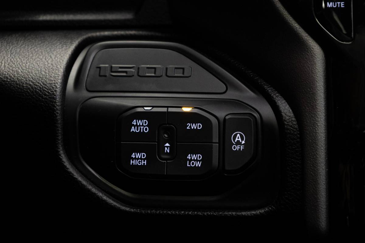 Dodge Ram 1500 Dodge Ram 1500 5.7 V8 4×4 Crew Cab Laramie | Panoramadak | ACC | Luchtvering | NAP |