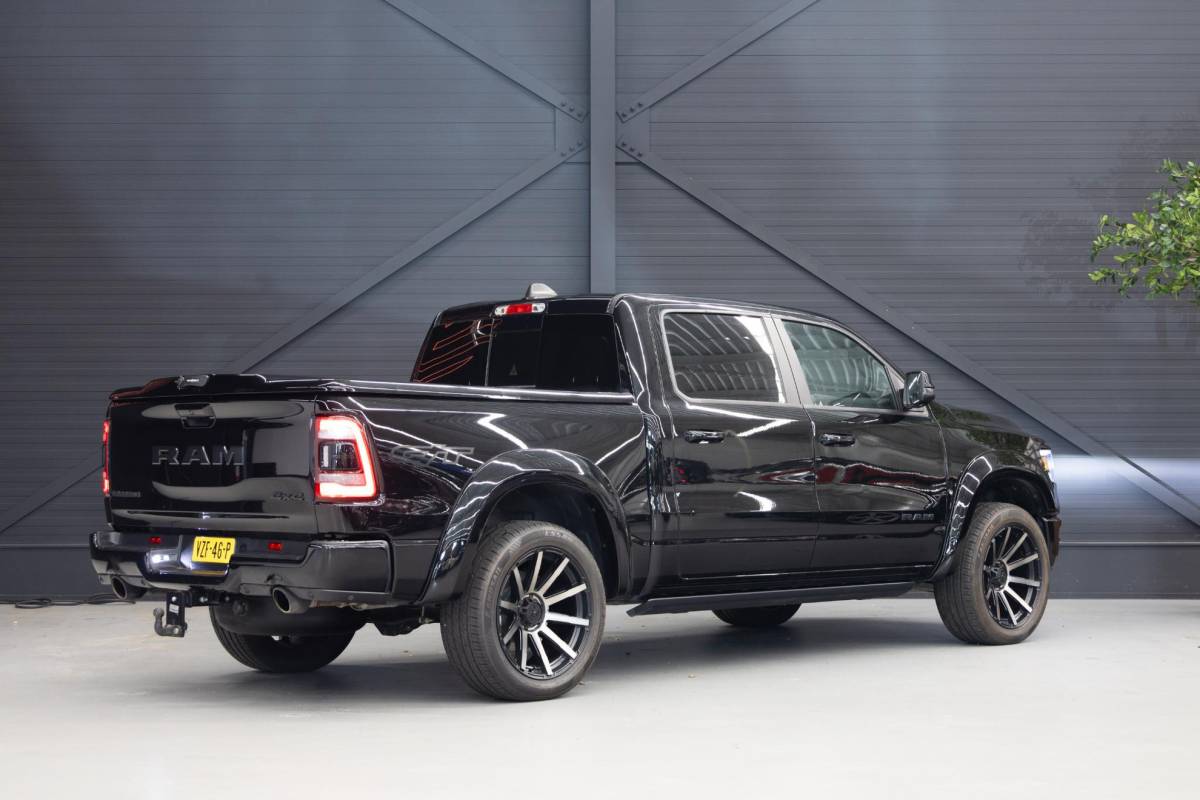 Dodge Ram 1500 Dodge Ram 1500 5.7 V8 4×4 Crew Cab Laramie | Panoramadak | ACC | Luchtvering | NAP |