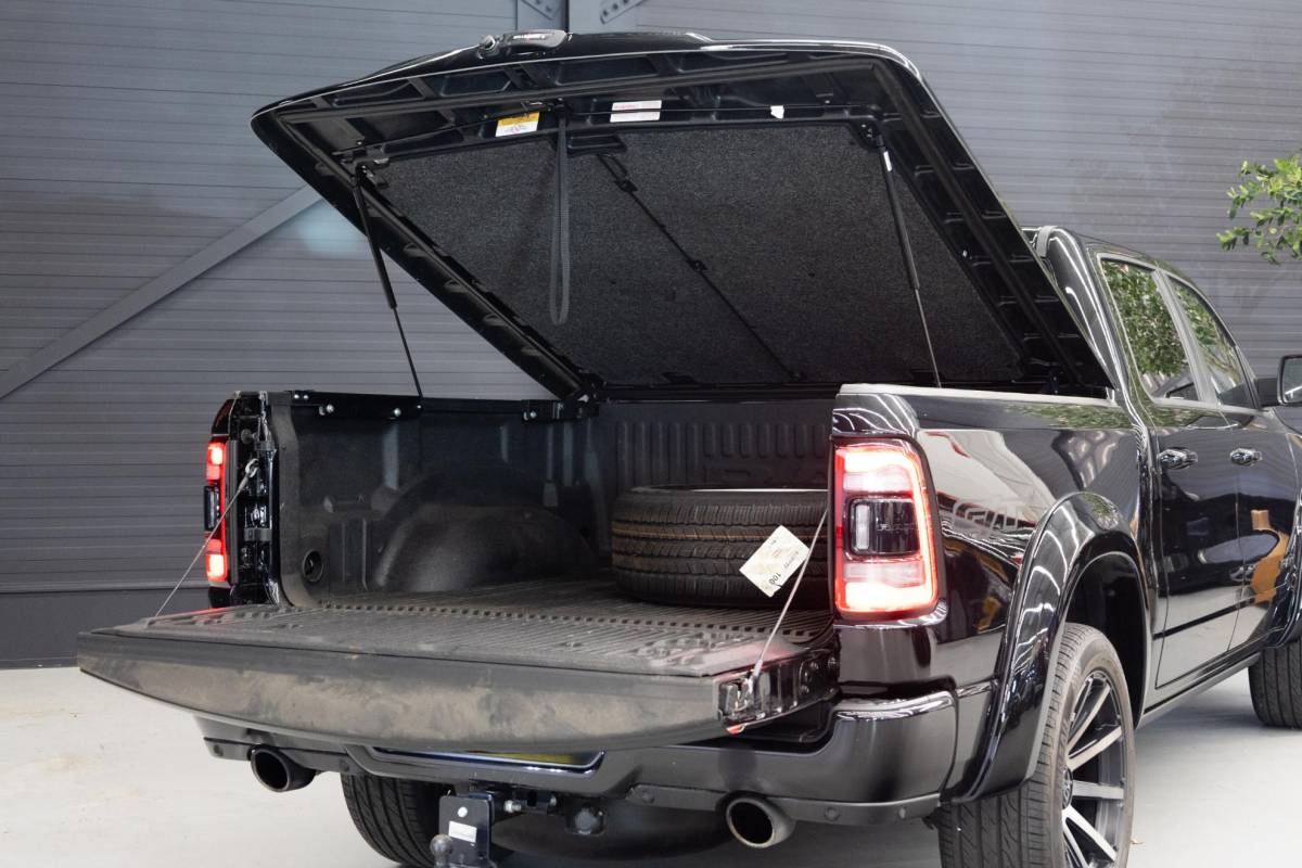 Dodge Ram 1500 Dodge Ram 1500 5.7 V8 4×4 Crew Cab Laramie | Panoramadak | ACC | Luchtvering | NAP |