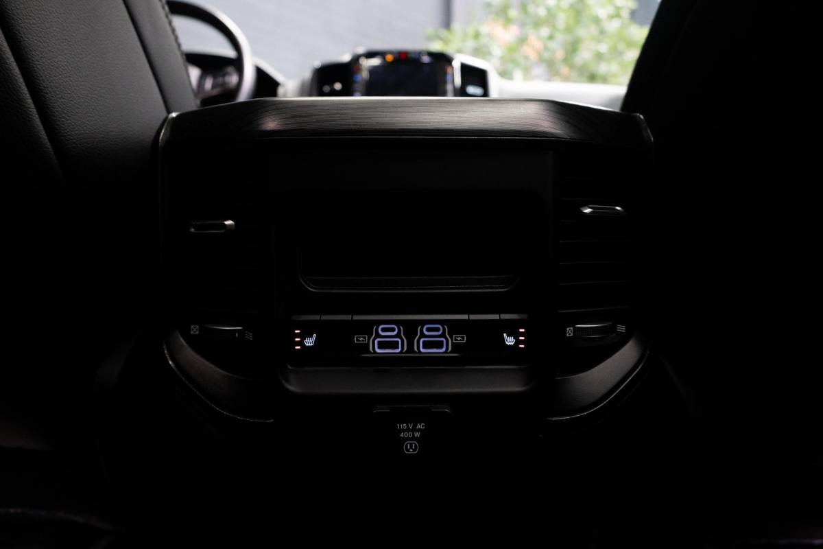 Dodge Ram 1500 Dodge Ram 1500 5.7 V8 4×4 Crew Cab Laramie | Panoramadak | ACC | Luchtvering | NAP |