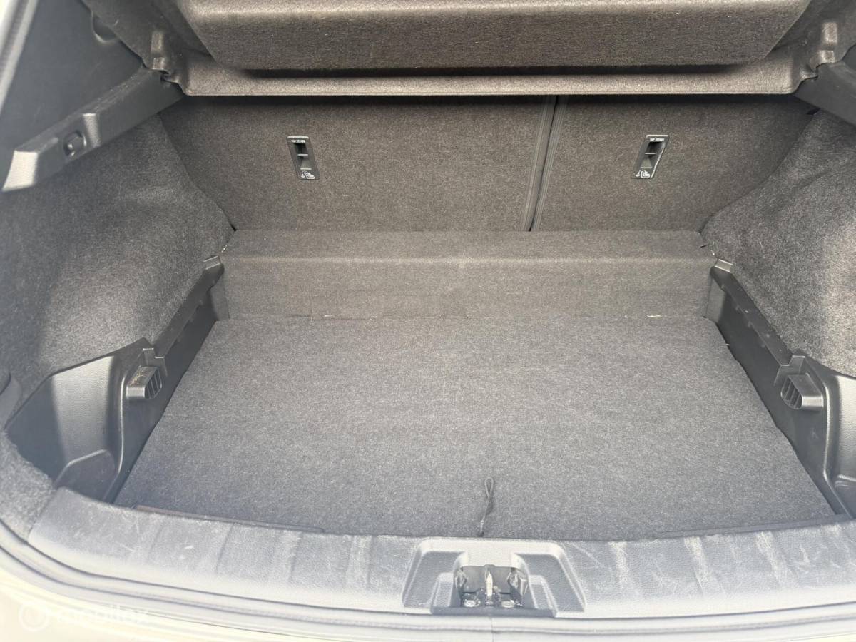 Nissan QASHQAI Nissan Qashqai 1.2 Tekna + LEER*CRUISE*PANO*360*HAAK*NAV*STOELVERW*NAP!
