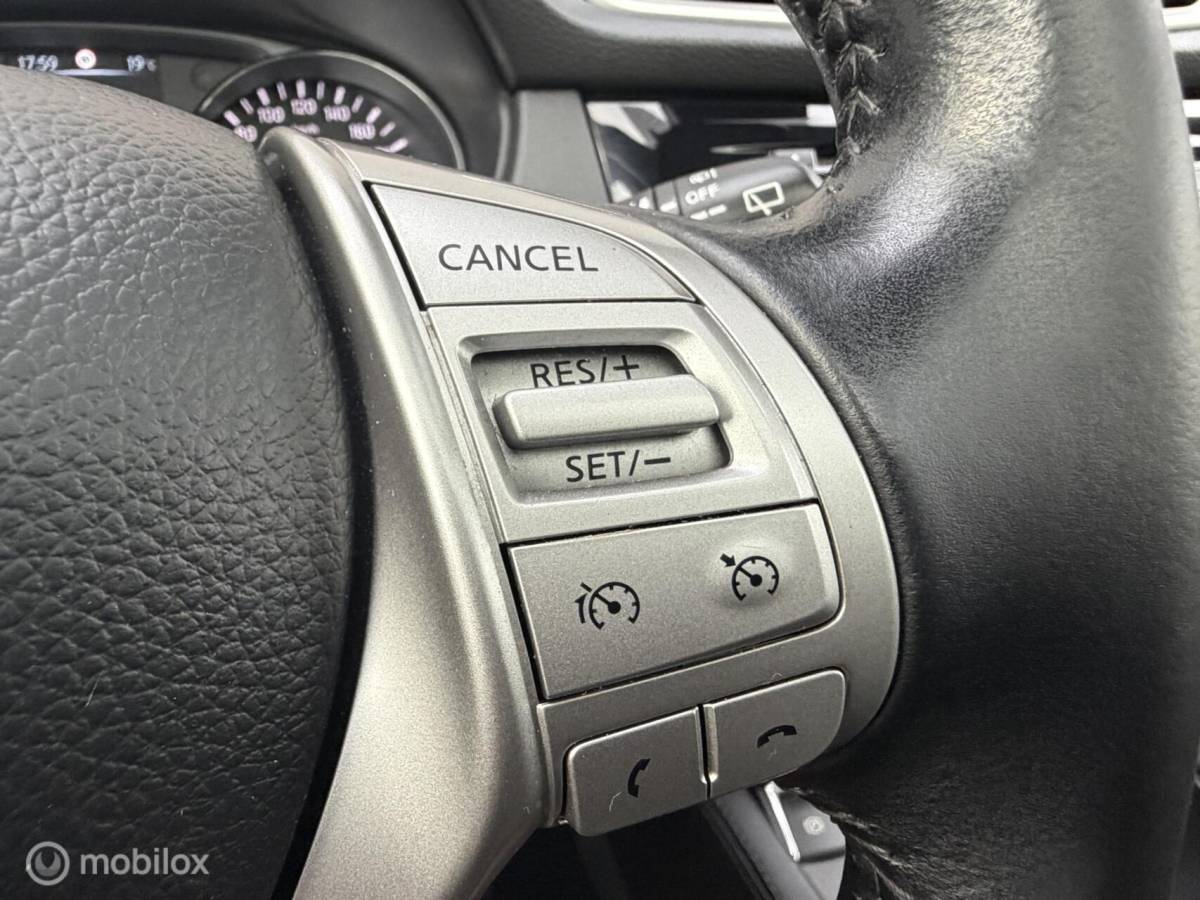 Nissan QASHQAI Nissan Qashqai 1.2 Tekna + LEER*CRUISE*PANO*360*HAAK*NAV*STOELVERW*NAP!