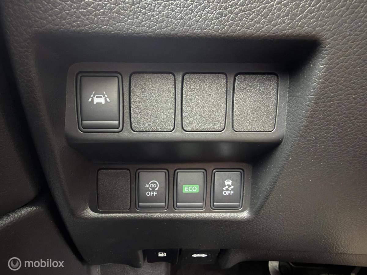 Nissan QASHQAI Nissan Qashqai 1.2 Tekna + LEER*CRUISE*PANO*360*HAAK*NAV*STOELVERW*NAP!