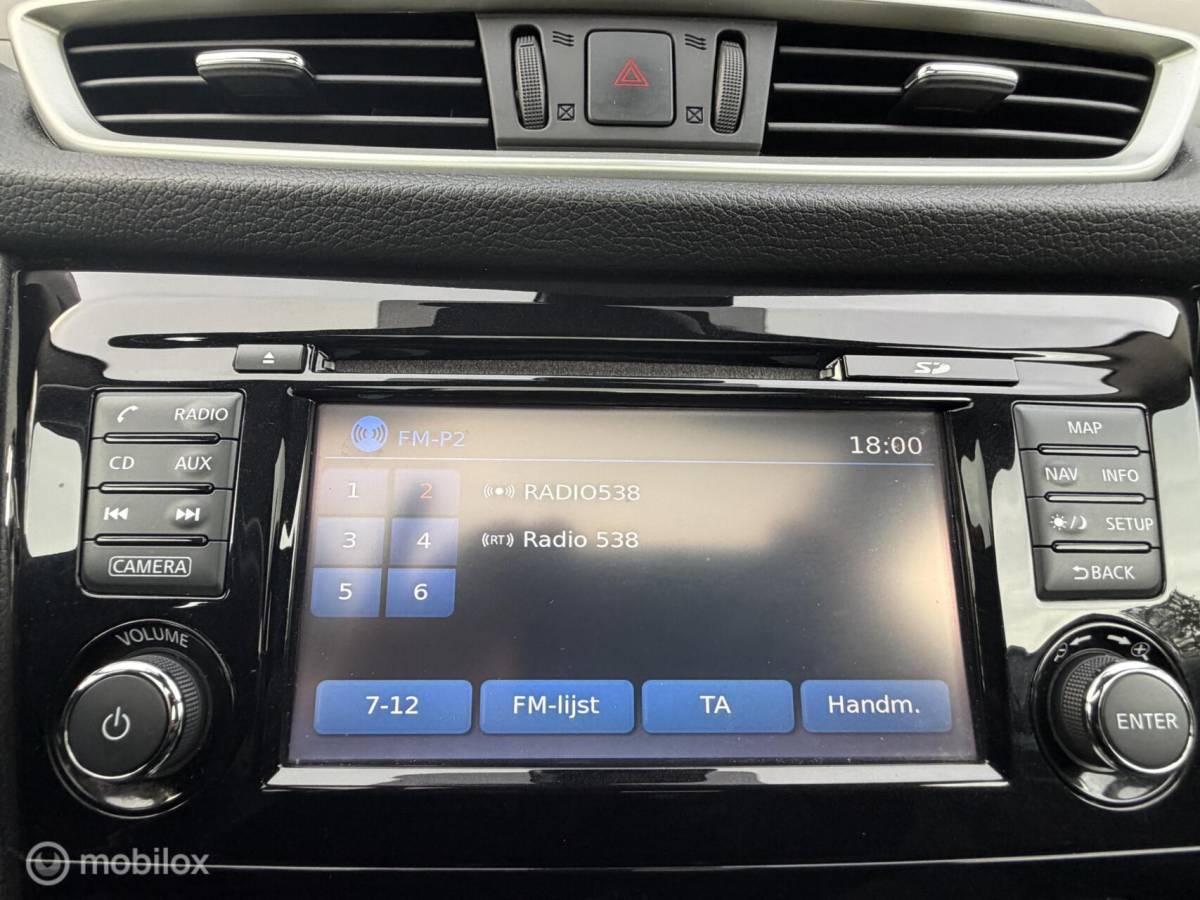 Nissan QASHQAI Nissan Qashqai 1.2 Tekna + LEER*CRUISE*PANO*360*HAAK*NAV*STOELVERW*NAP!