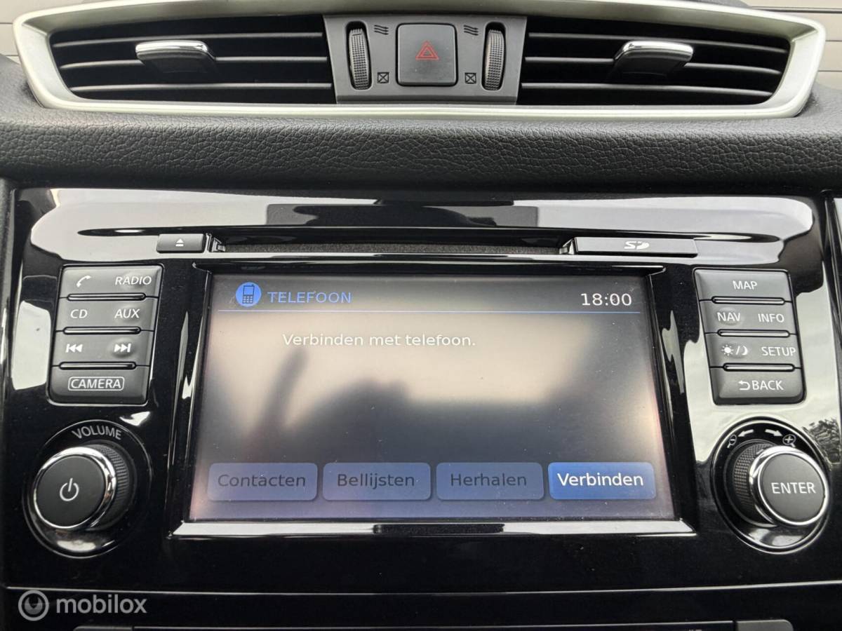 Nissan QASHQAI Nissan Qashqai 1.2 Tekna + LEER*CRUISE*PANO*360*HAAK*NAV*STOELVERW*NAP!