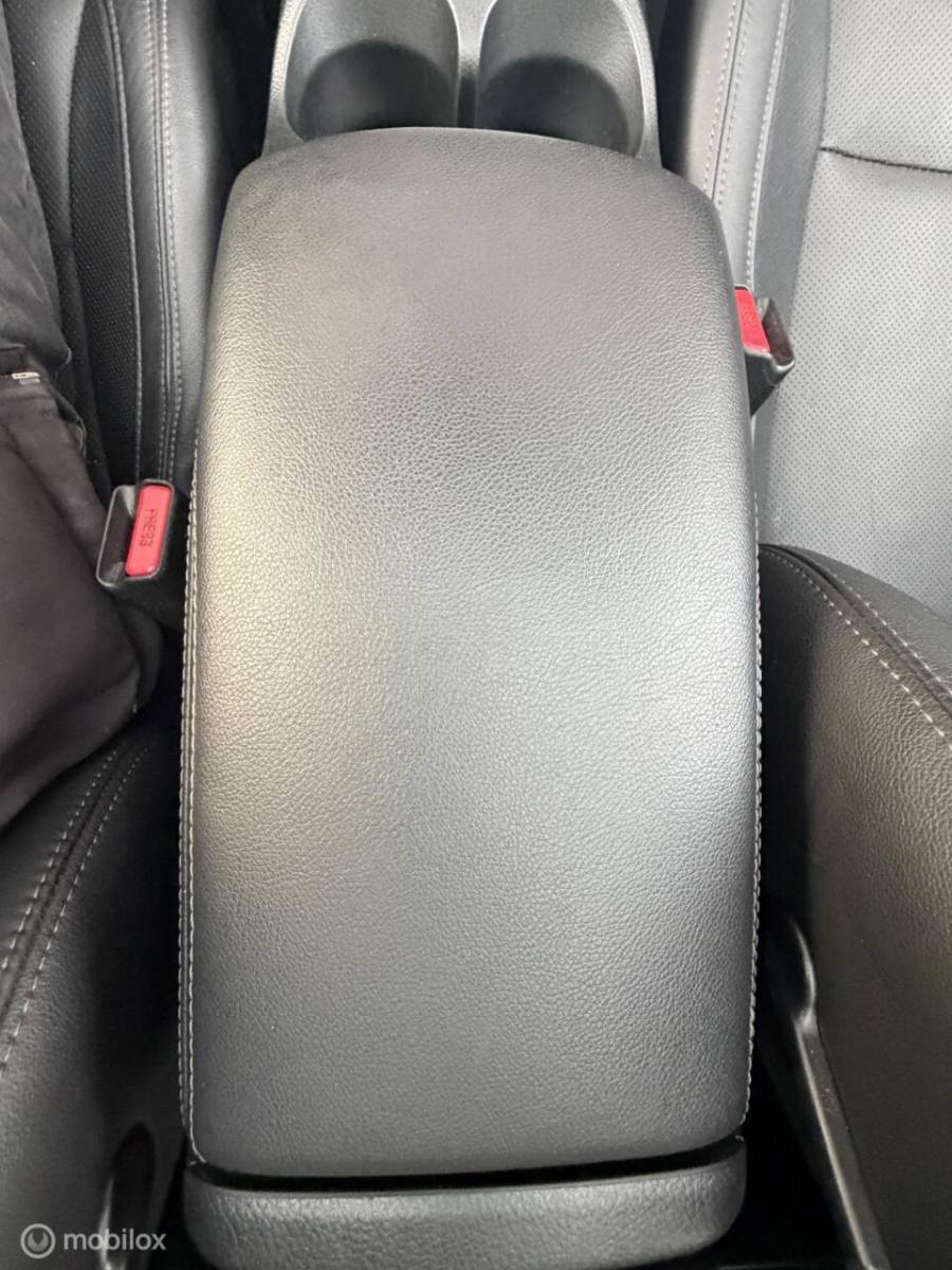 Nissan QASHQAI Nissan Qashqai 1.2 Tekna + LEER*CRUISE*PANO*360*HAAK*NAV*STOELVERW*NAP!