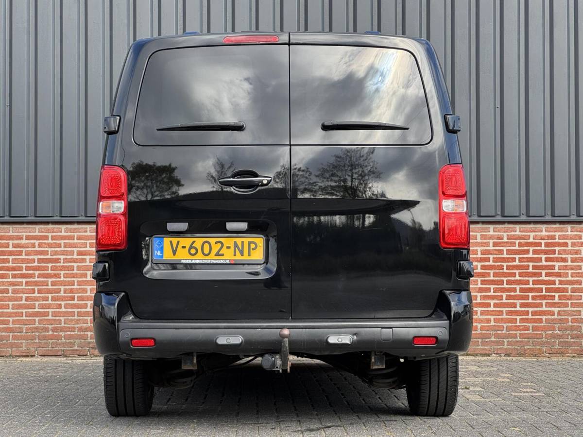 Toyota ProAce Toyota ProAce Worker MARGE 2.0 D-4D 123pk Professional Long Dubbele Cabine