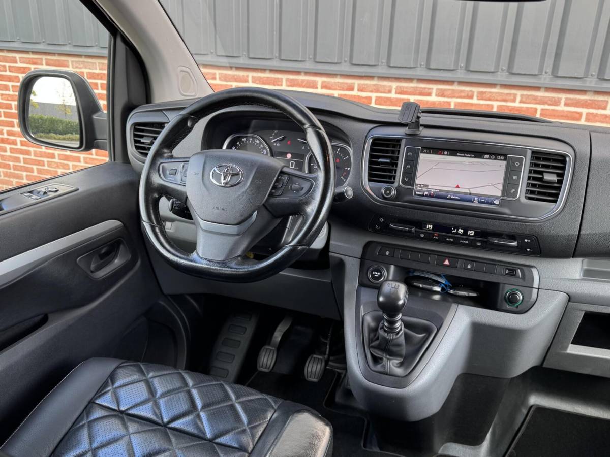Toyota ProAce Toyota ProAce Worker MARGE 2.0 D-4D 123pk Professional Long Dubbele Cabine