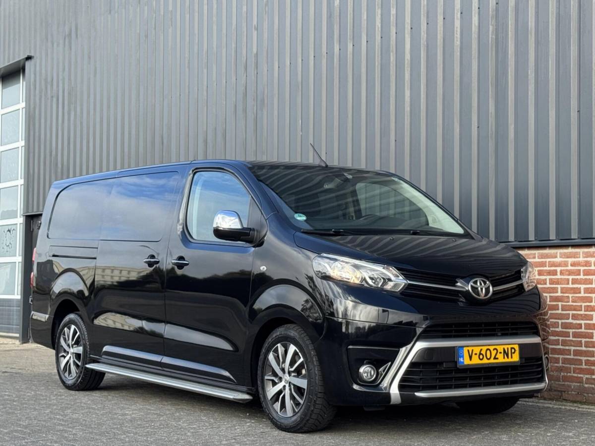 Toyota ProAce Toyota ProAce Worker MARGE 2.0 D-4D 123pk Professional Long Dubbele Cabine